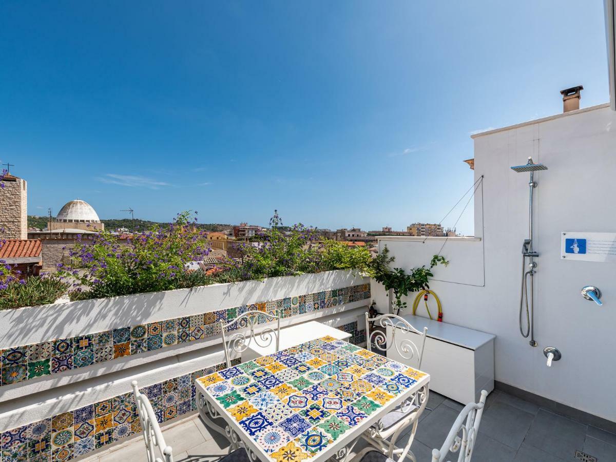 "Bea'S Terrace" - Private Jacuzzi And Panoramic Rooftop In The City Centre Cagliari Exterior photo